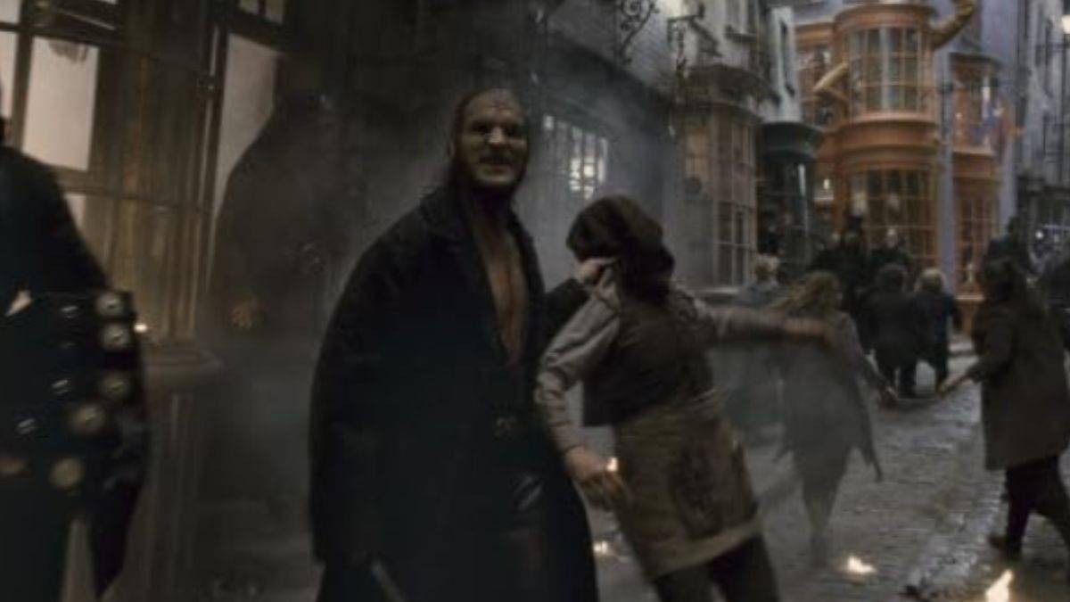 fenrir geyback အဖြစ် legeno dave legeno