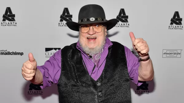 Penulis Game of Thrones George RR Martin menyertai filem animasi Hercules sebagai pengeluar, dan kami tidak pernah mendapat angin musim sejuk, adakah kami?